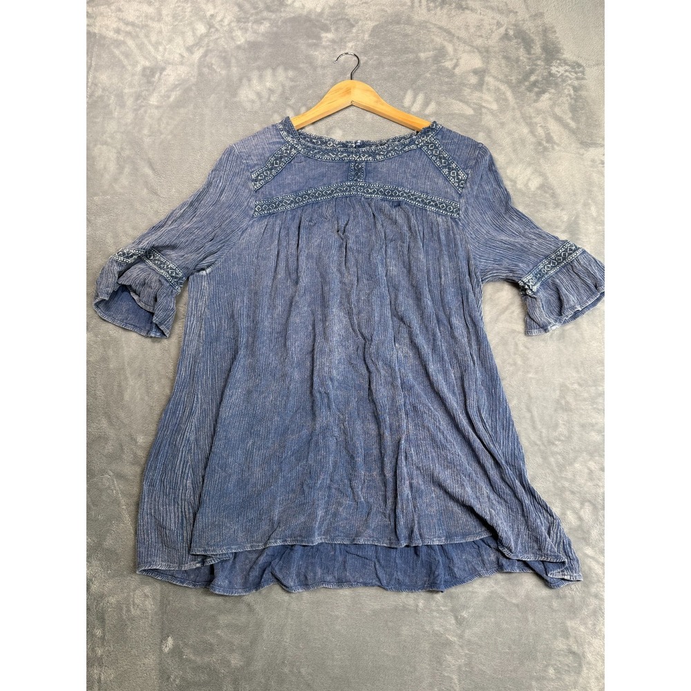 Easel Blouse Womens S Blue Pleated Oversized Ornate Trim Crinkled Top ET3424